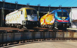 Matricás mozdonyok - fotó: Christopher Kavassy